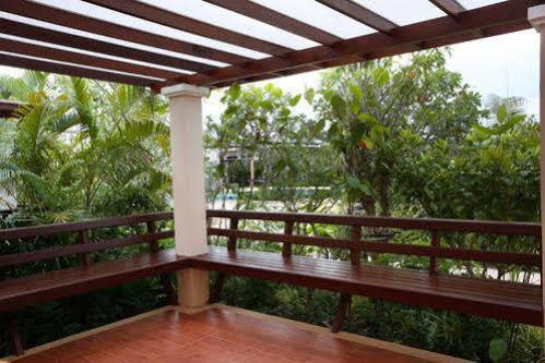 Tachawan Resort & Restaurant Chalong Exteriör bild